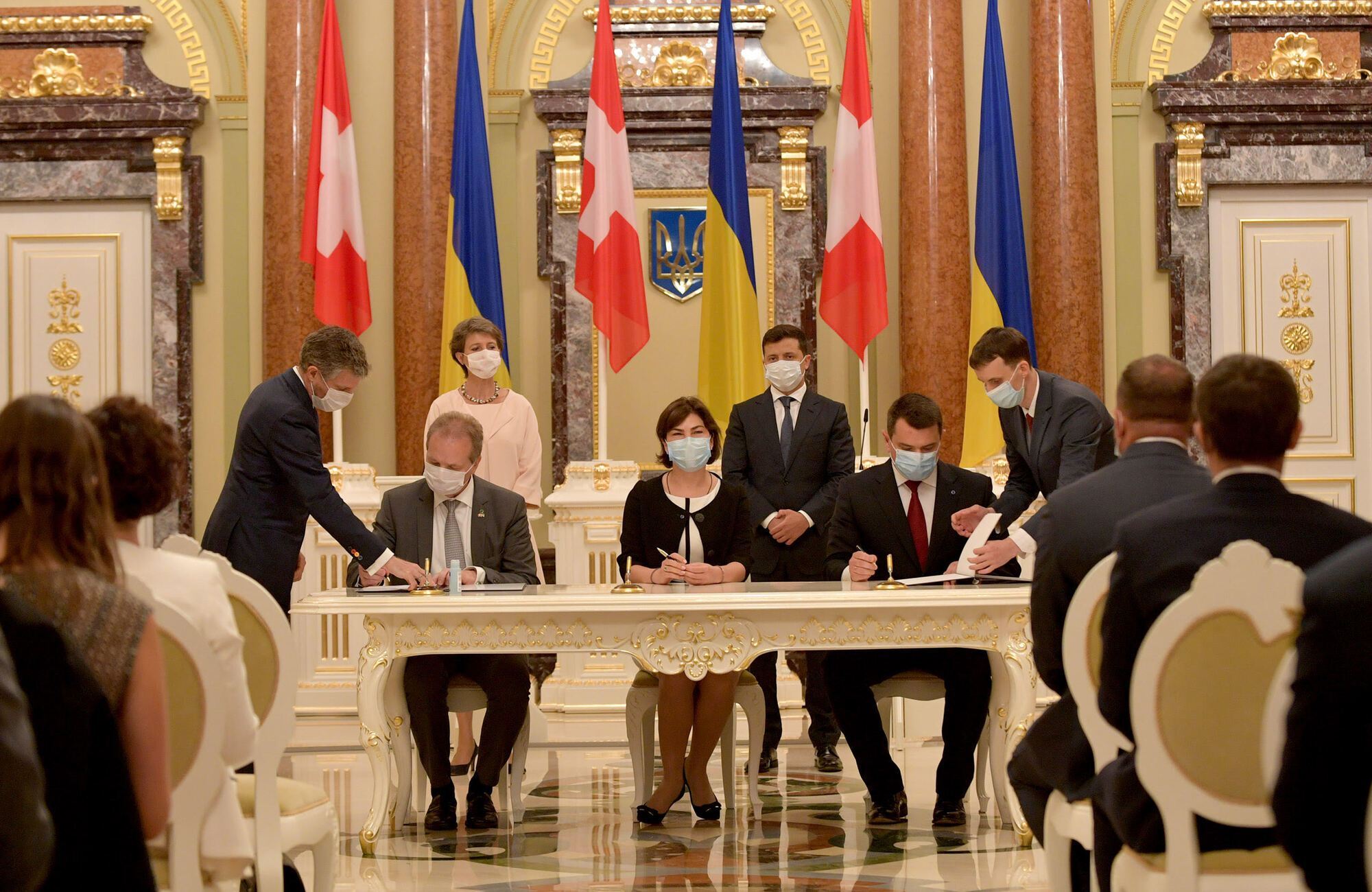 Офіс Генпрокурора та НАБУ підписали Меморандум зі Швейцарією про впровадження проекту повернення активів