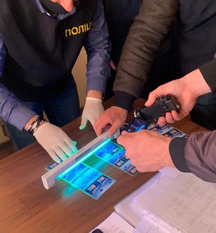 Двох посадовців ДСНС на Волині судитимуть за одержання 1000 л дизпалива у якості хабара (ФОТО)