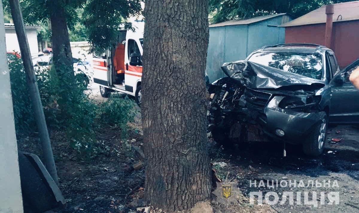 Поліцейські встановлюють обставини смертельної ДТП в Суворовському районі Одеси