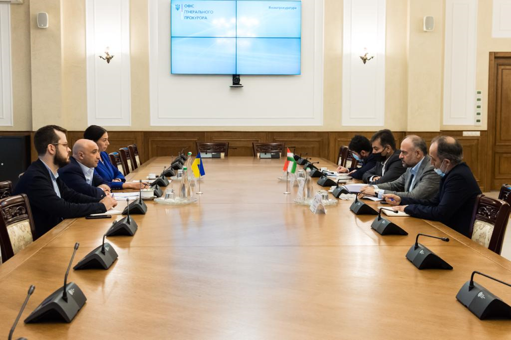 Офіс Генпрокурора провів додаткові переговори з Військовим прокурором м.Тегеран (ФОТО)
