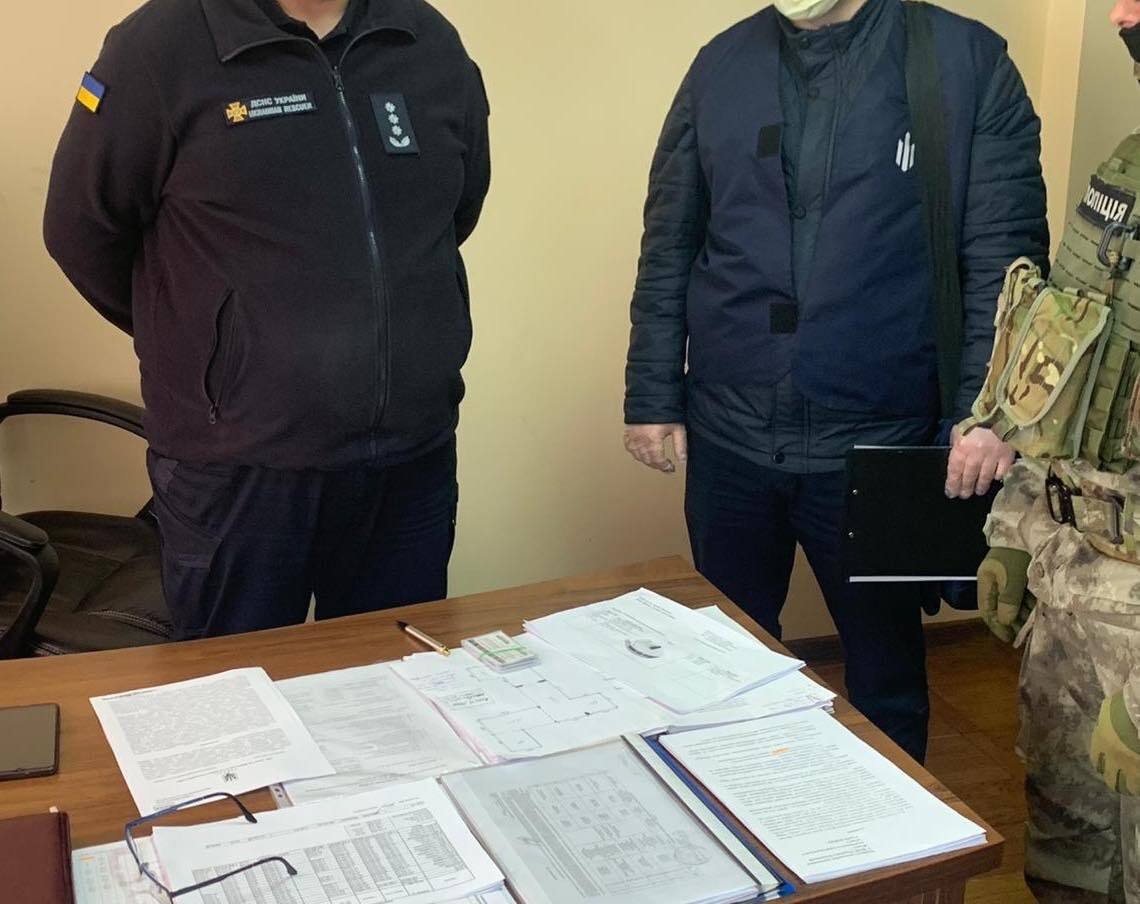 Двох посадовців ДСНС на Волині судитимуть за одержання 1000 л дизпалива у якості хабара (ФОТО)