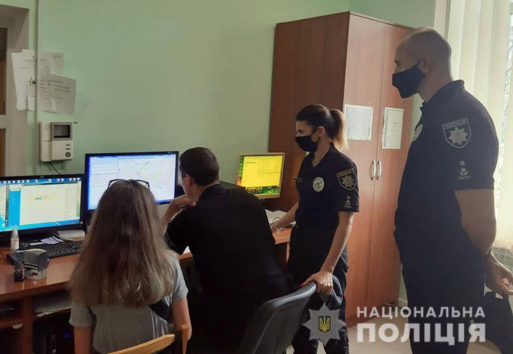 «День з поліцейськими»: 13-річна Валерія з Костянтинівки патрулювала рідне місто
