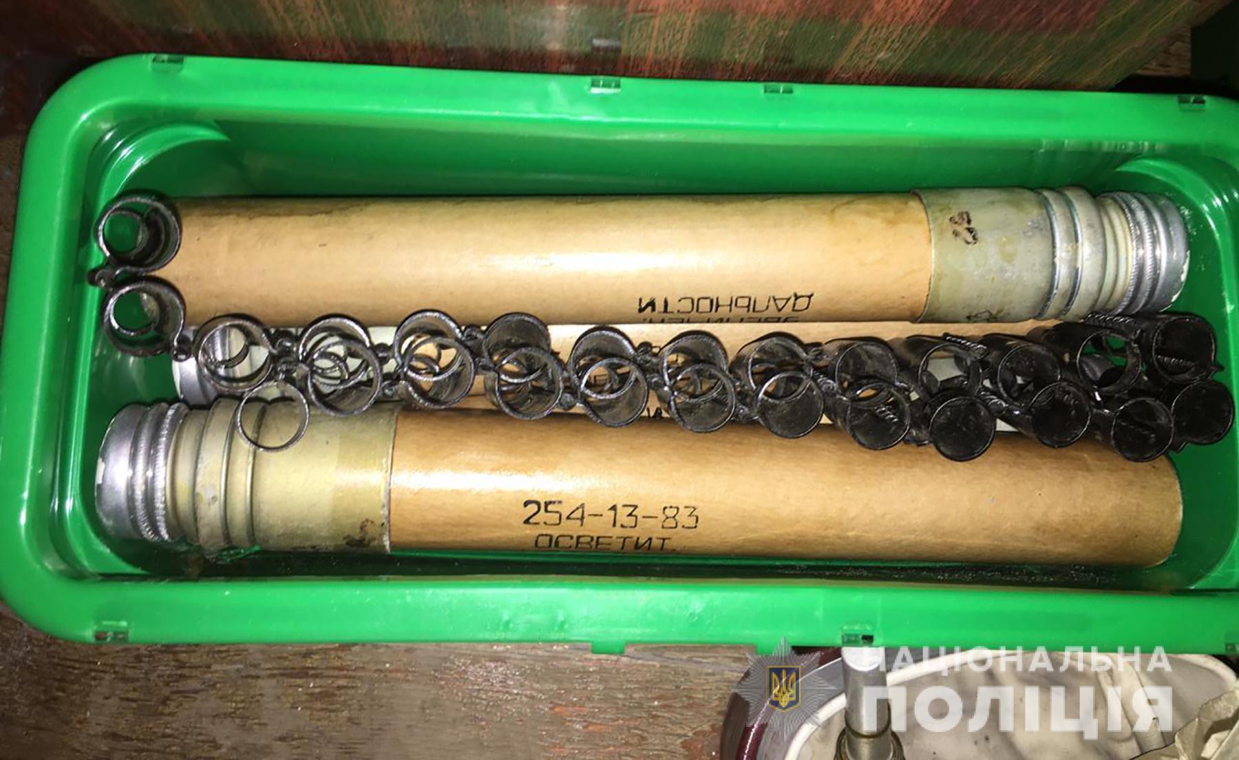 У Бердянську у чоловіка, який стріляв по дітях, поліція&nbsp; вилучила арсенал зброї