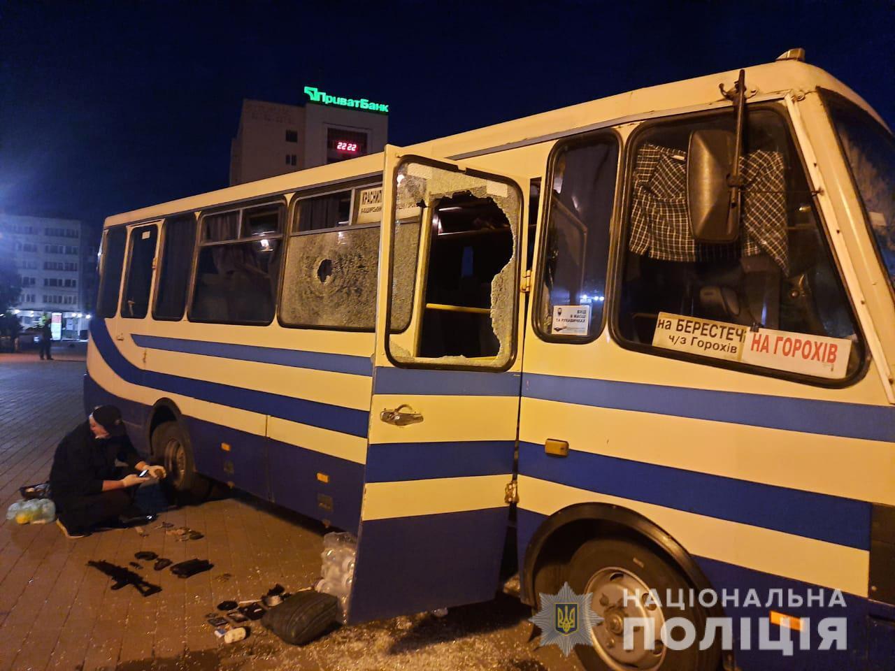 Заручники у Луцьку звільнені, зловмисник затриманий, – Арсен Аваков