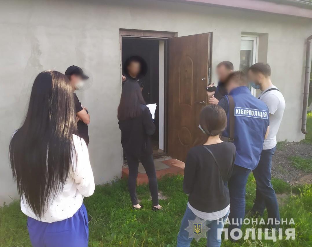 Кіберполіція встановила осіб, причетних до злочинів у сфері комп’ютерних систем