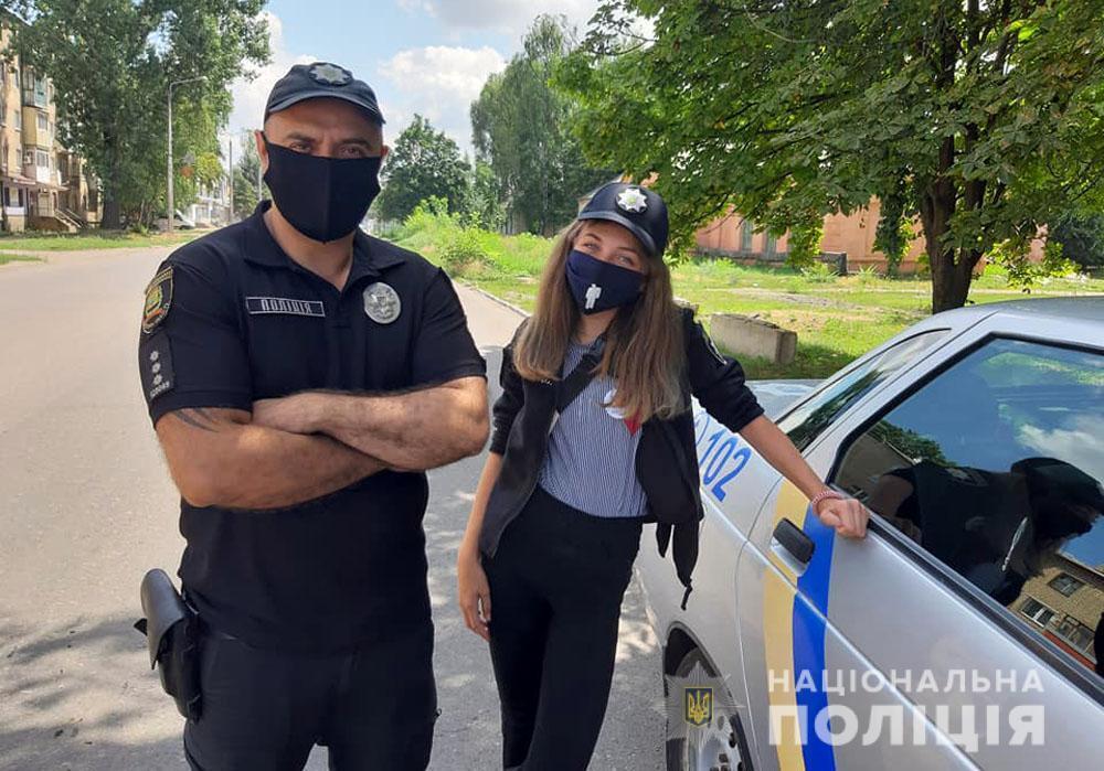 «День з поліцейськими»: 13-річна Валерія з Костянтинівки патрулювала рідне місто