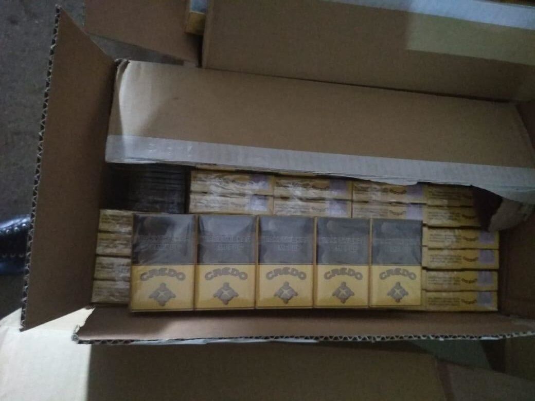 У Рівному вилучили 12 000 пачок контрафактних цигарок (ФОТО)