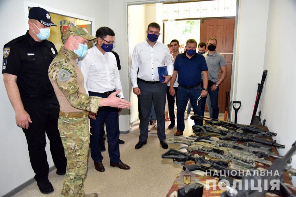 Начальник поліції Донеччини презентував результати реконструкції трьох поліцейських підрозділів