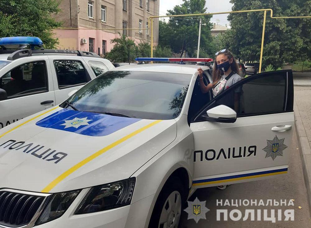 «День з поліцейськими»: 13-річна Валерія з Костянтинівки патрулювала рідне місто