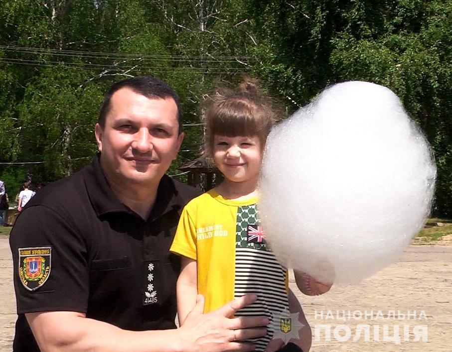 Сьогодні 25-річний ювілей відзначають офіцери поліції, які захищають права та інтереси дітей