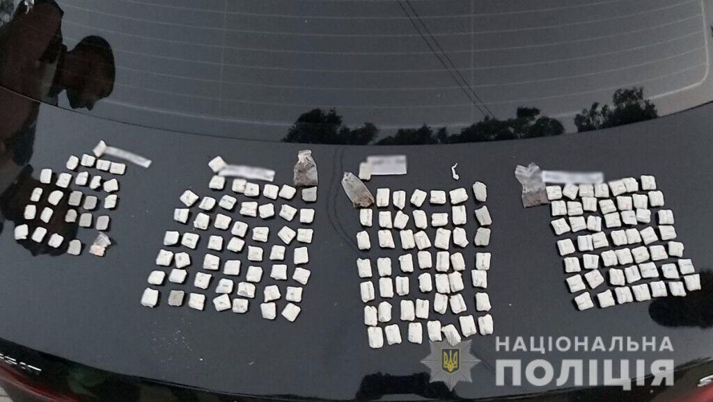 У Маріуполі поліцейські притягують до кримінальної відповідальності наркодилера