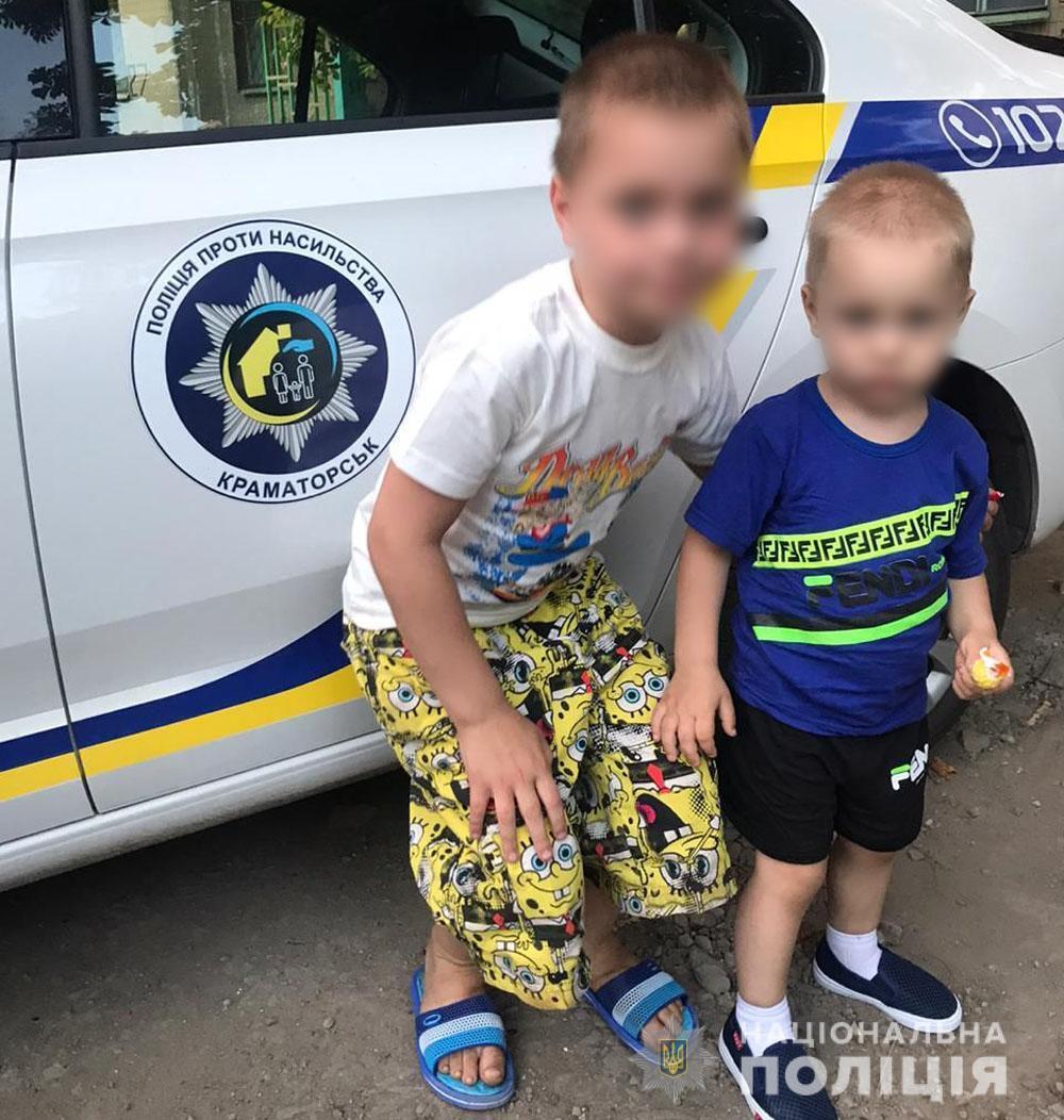 У Краматорську поліцейські притягують до відповідальності жінку, яка залишила своїх дітей на тиждень
