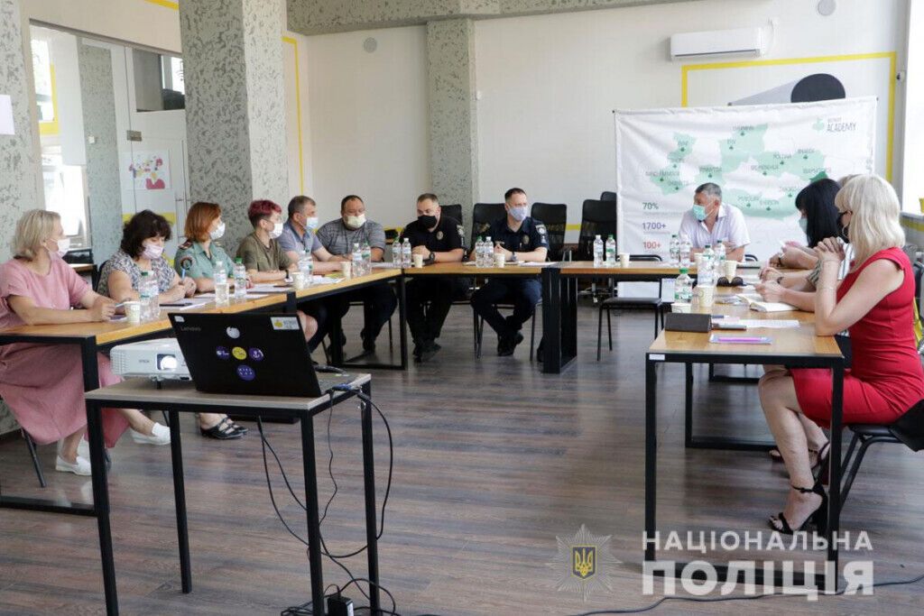 Соціальний патруль та додаток із блокування телеграм-каналів: у Маріуполі заплановані нові проєкти протидії наркоманії