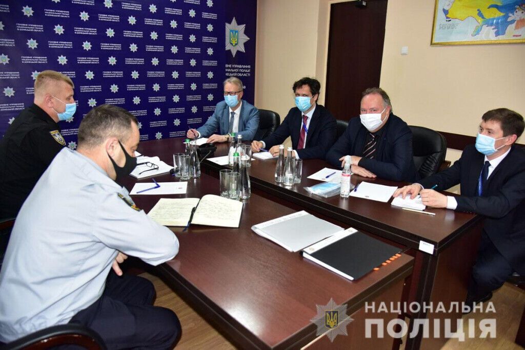 Керівники поліції Донеччини взяли участь у робочій зустрічі з делегацією КМЄС з питань подальших напрямів співробітництва