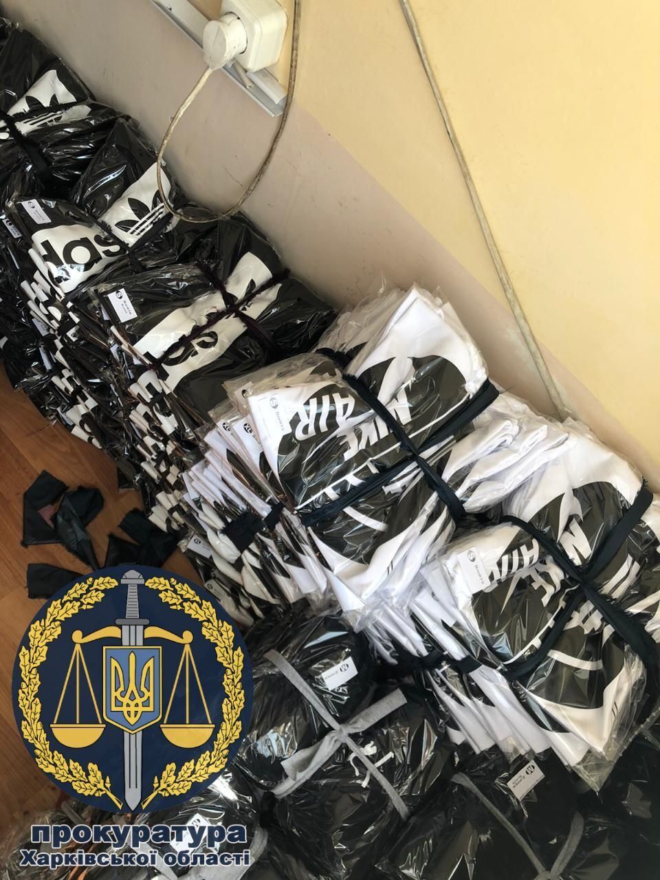 Фейкові бренди та підпільне виробництво: вилучено товарів на понад 2 млн грн (ФОТО)