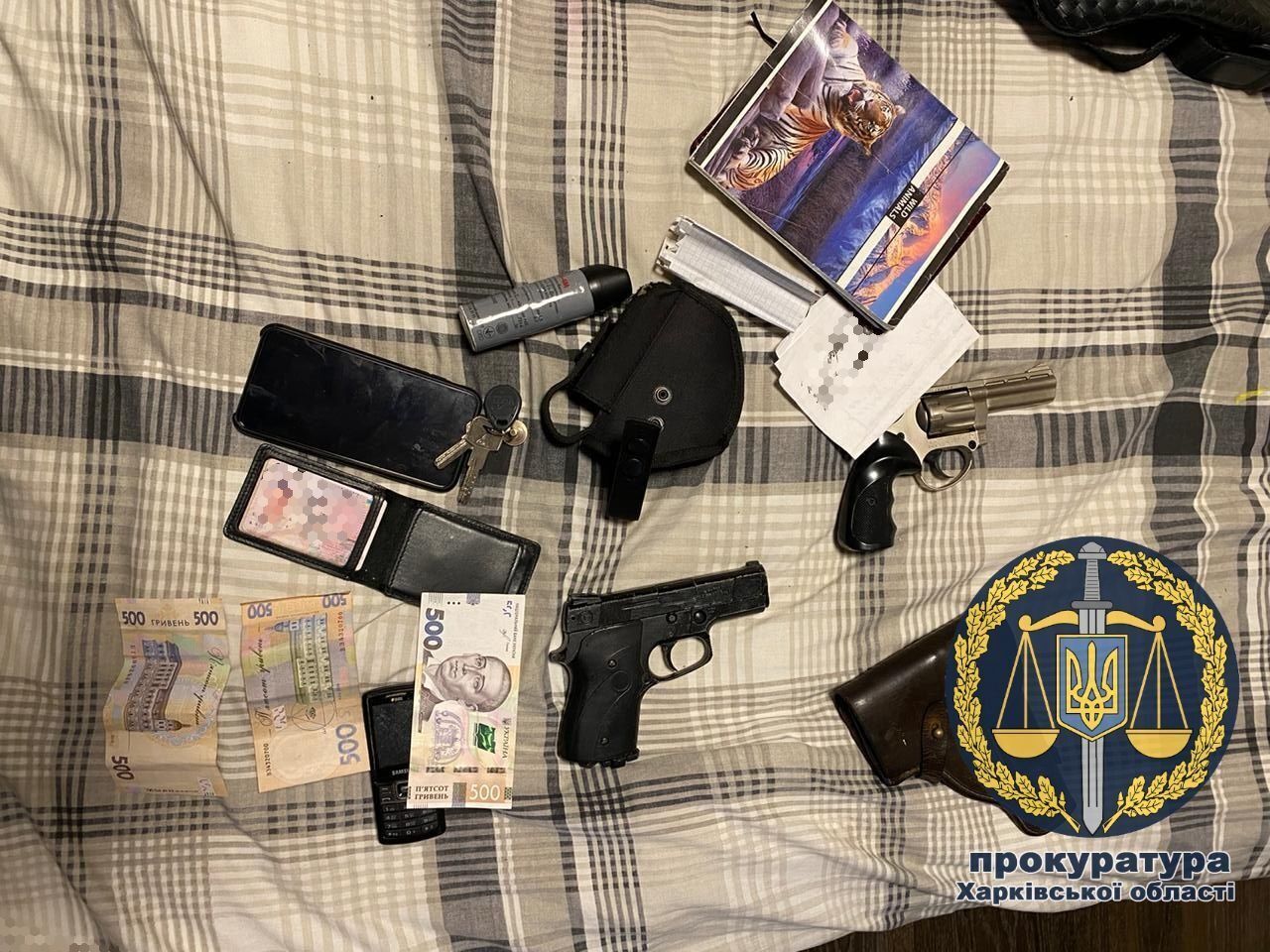 На Харківщині група поліцейських підозрюється у систематичному вимаганні неправомірної вигоди (ФОТО)