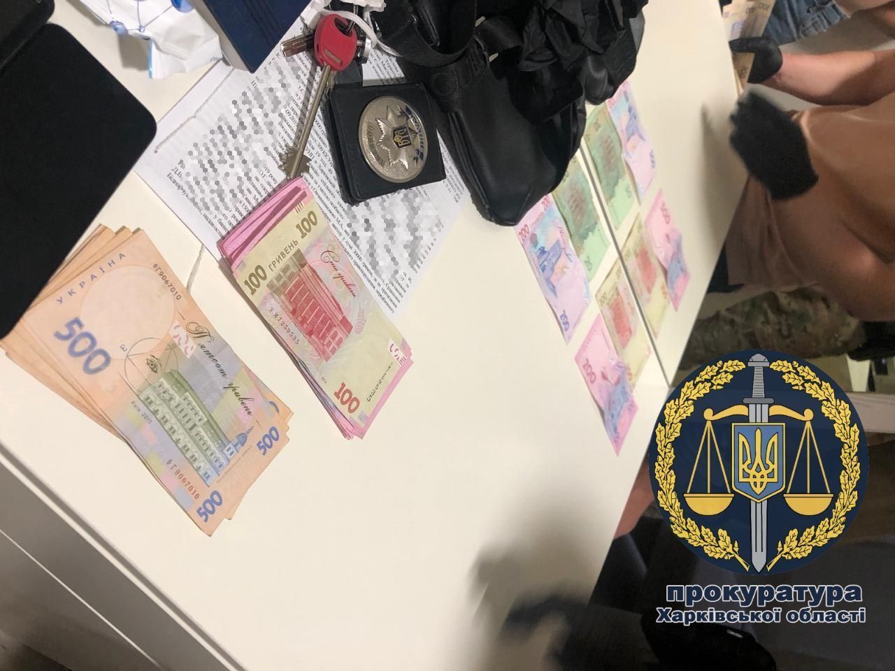 На Харківщині група поліцейських підозрюється у систематичному вимаганні неправомірної вигоди (ФОТО)