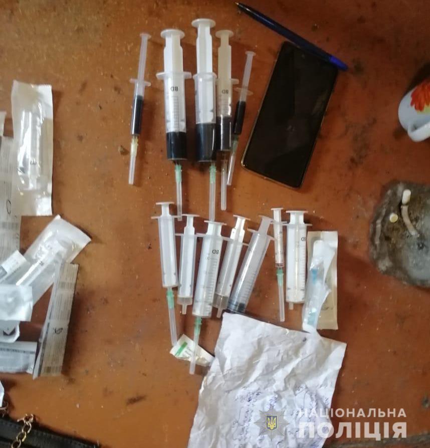 Подільські поліцейські звітують про попередні результати роботи з протидії незаконному обігу наркотиків