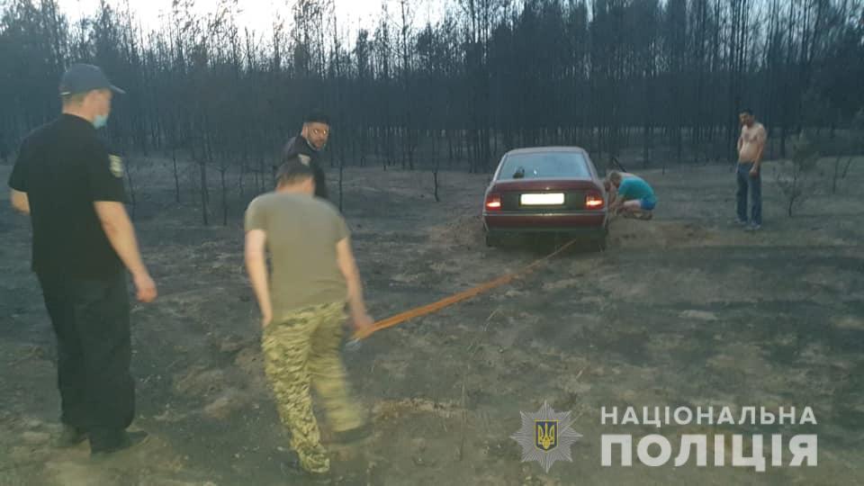 На Луганщині ліквідація пожежі та її наслідків продовжується