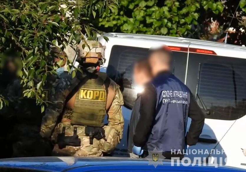 На Черкащині поліцейські затримали групу зловмисників за розбій та викрадення людини