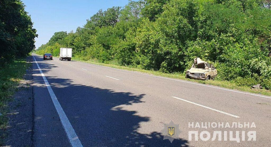 Поліцейські розслідують обставини дорожньо-транспортної події поблизу Добропілля