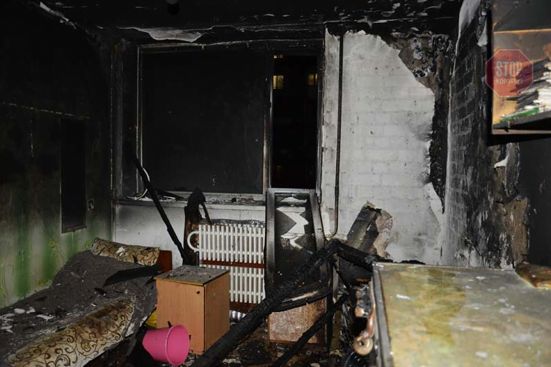 У Дніпрі сталася пожежа у студентському гуртожитку (фото)