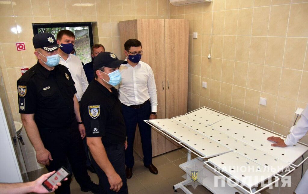 Начальник поліції Донеччини презентував результати реконструкції трьох поліцейських підрозділів