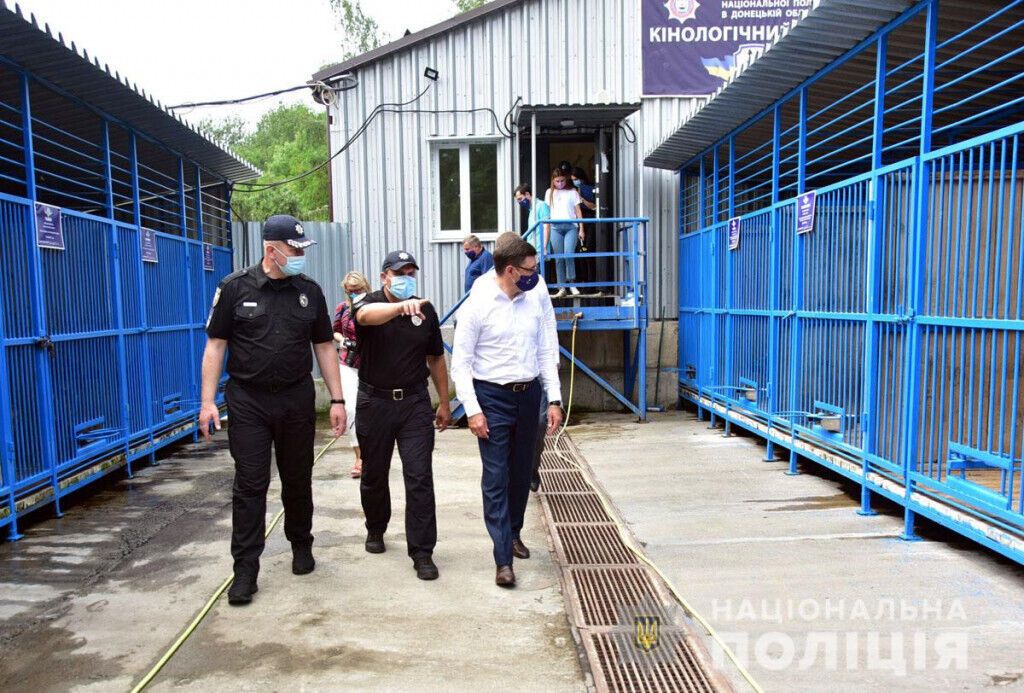 Начальник поліції Донеччини презентував результати реконструкції трьох поліцейських підрозділів