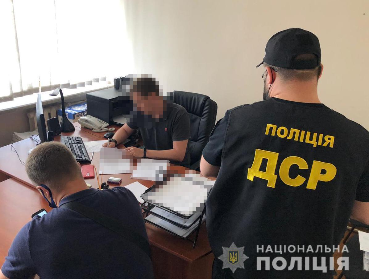 Поліцейські Запоріжжя викрили начальника управління обласної держадміністрації в хабарництві
