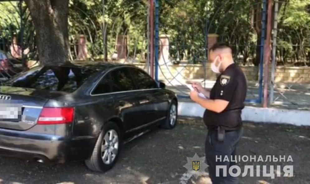 Одеські правоохоронці встановлюють осіб, причетних до замаху на вбивство місцевого жителя