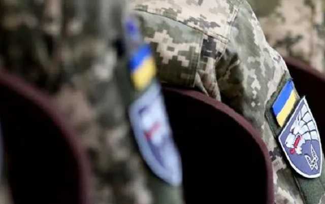 В Кропивницком мужчина обвинил ВСУ в ''войне против украинцев'', но извинился после визита ветеранов