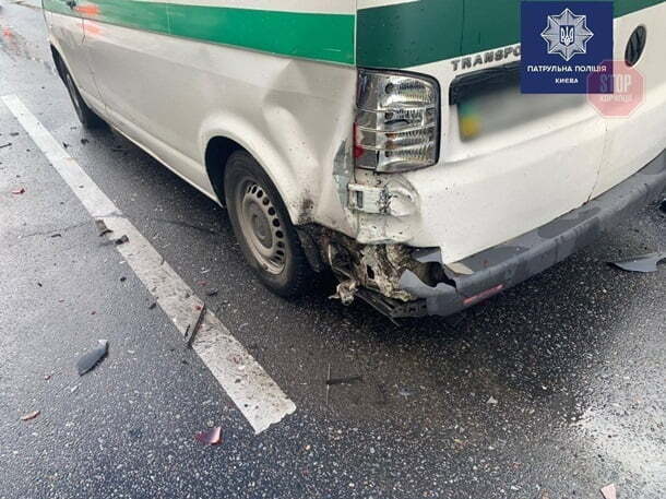 У столиці водій розбив п'ять авто, тікаючи від поліції (фото)