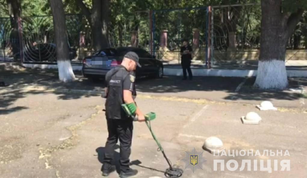 Одеські правоохоронці встановлюють осіб, причетних до замаху на вбивство місцевого жителя