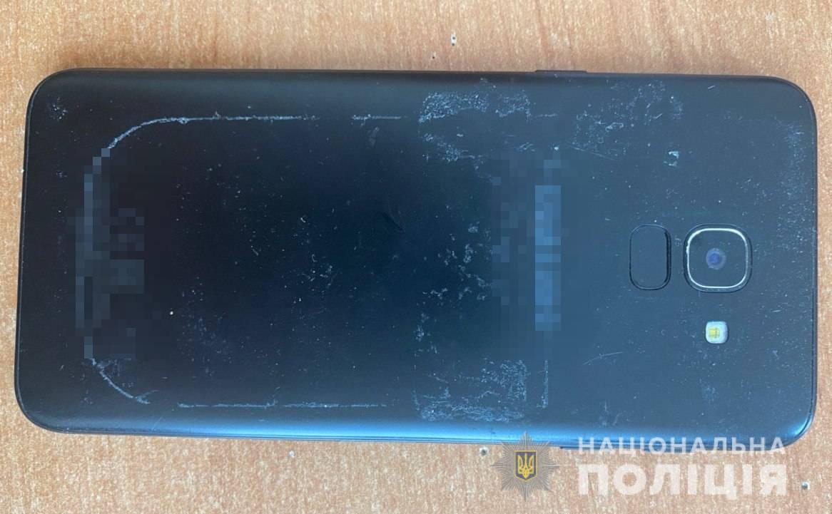 Поліцейські повідомили про підозру молодику, який заради розваги «замінував» нічний заклад в центрі Одеси