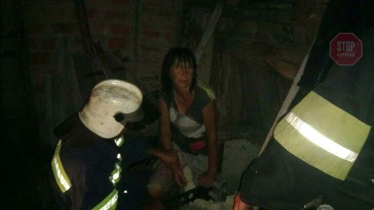 На Кіровоградщині жінка впала у колодязь (фото)