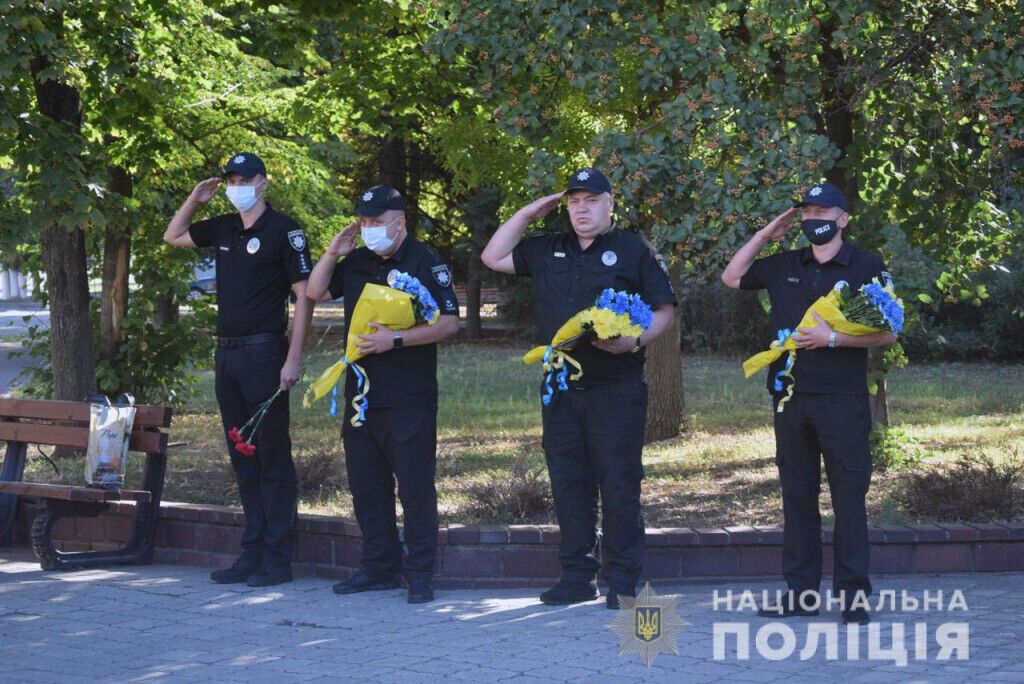 На Донеччині поліцейські вшанували пам’ять загиблих захисників України
