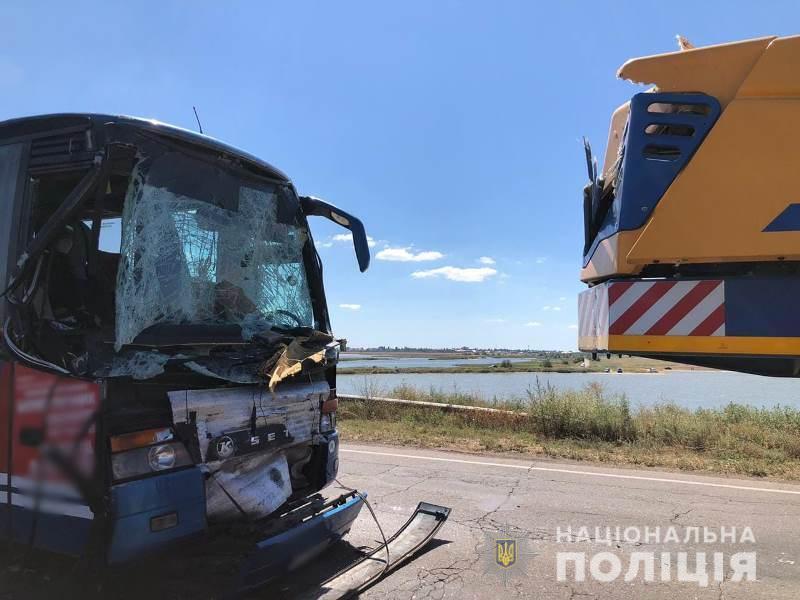 Поліцейські встановлюють обставини ДТП на трасі Одеса-Мелітополь