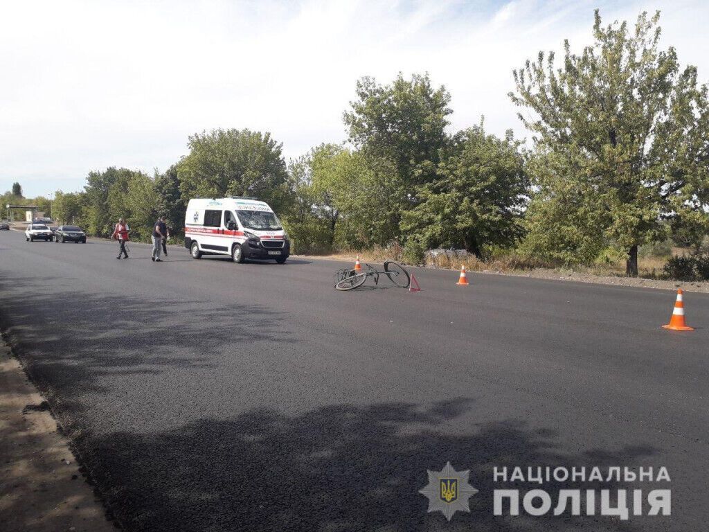 Поліцейські Донеччини розслідують ДТП, в якій загинув велосипедист