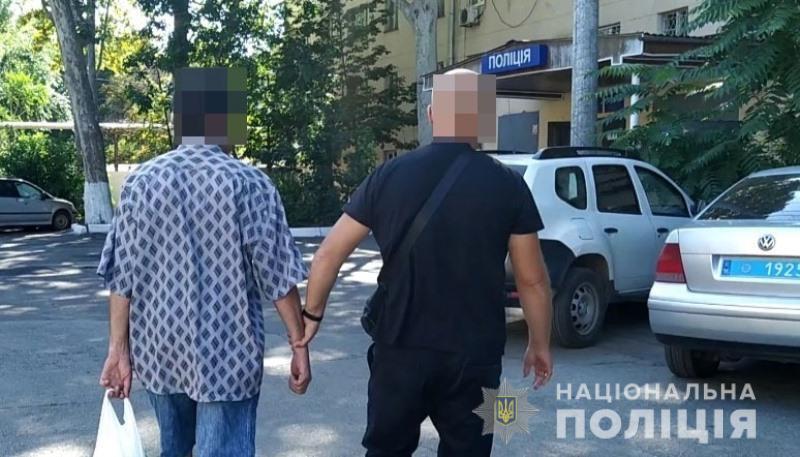 В Одесі поліцейські затримали розповсюджувача особливо небезпечного наркотику