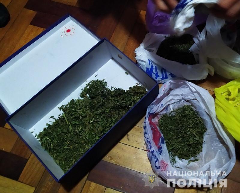 В Одесі поліцейські затримали розповсюджувача особливо небезпечного наркотику