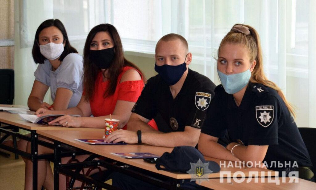Результат поліцейського проєкту «Рівність. Безпека. Право»: на Донеччині створено інформаційну платформу безпеки для дітей