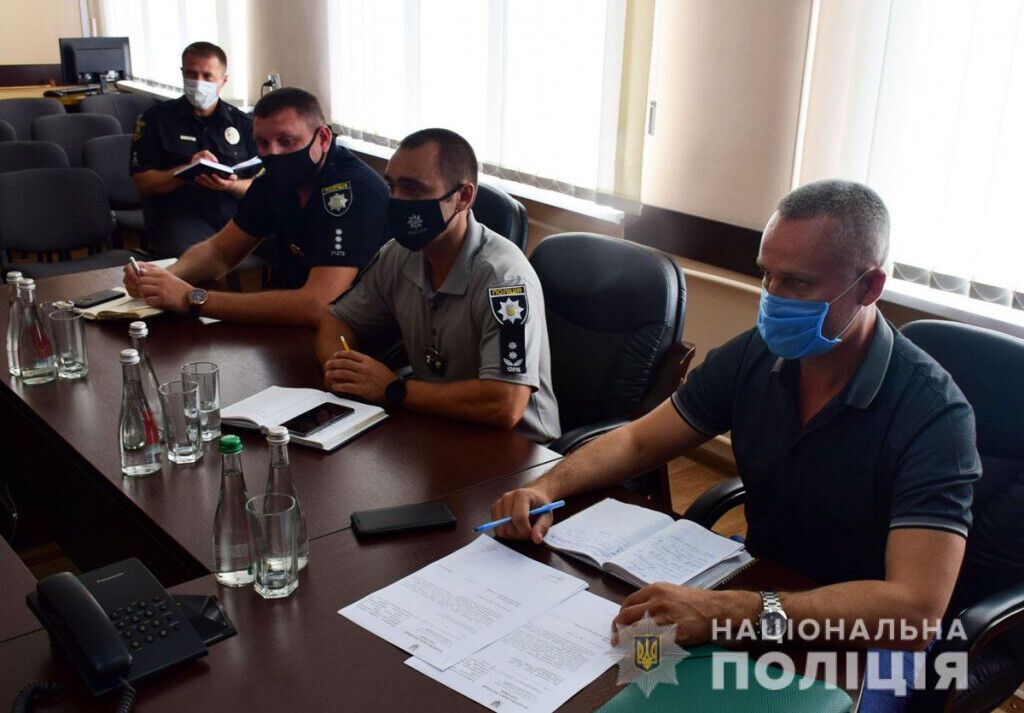 Поліцейські Донеччини обговорили вдосконалення системи контролю за дотриманням прав людини в поліцейській діяльності