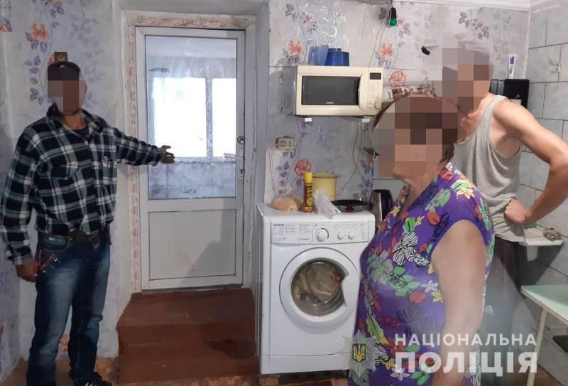 Окнянські поліцейські повернули пенсіонеру викрадений мобільний телефон