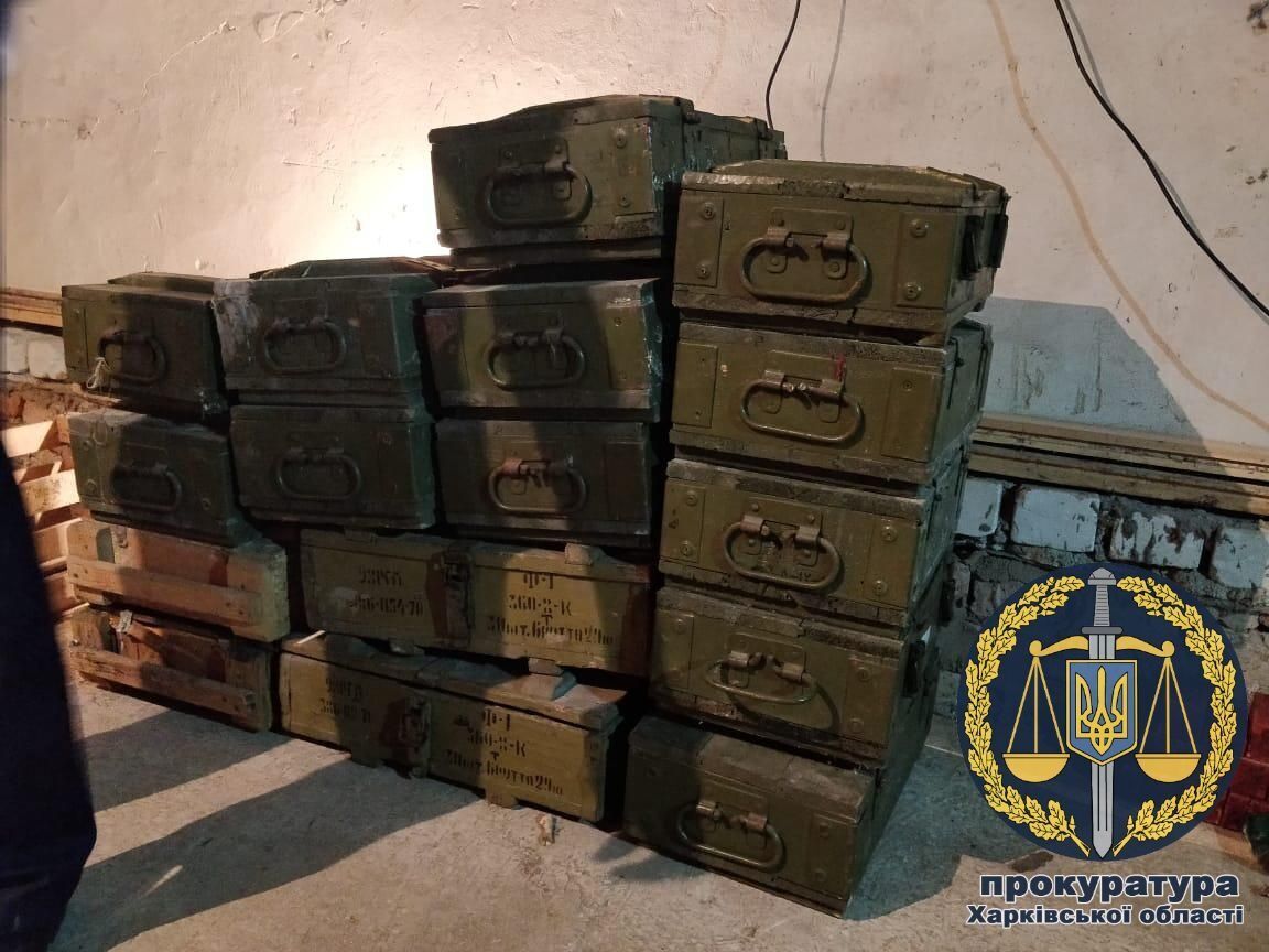 Масштабний склад бойових припасів та зброї виявлено на Харківщині