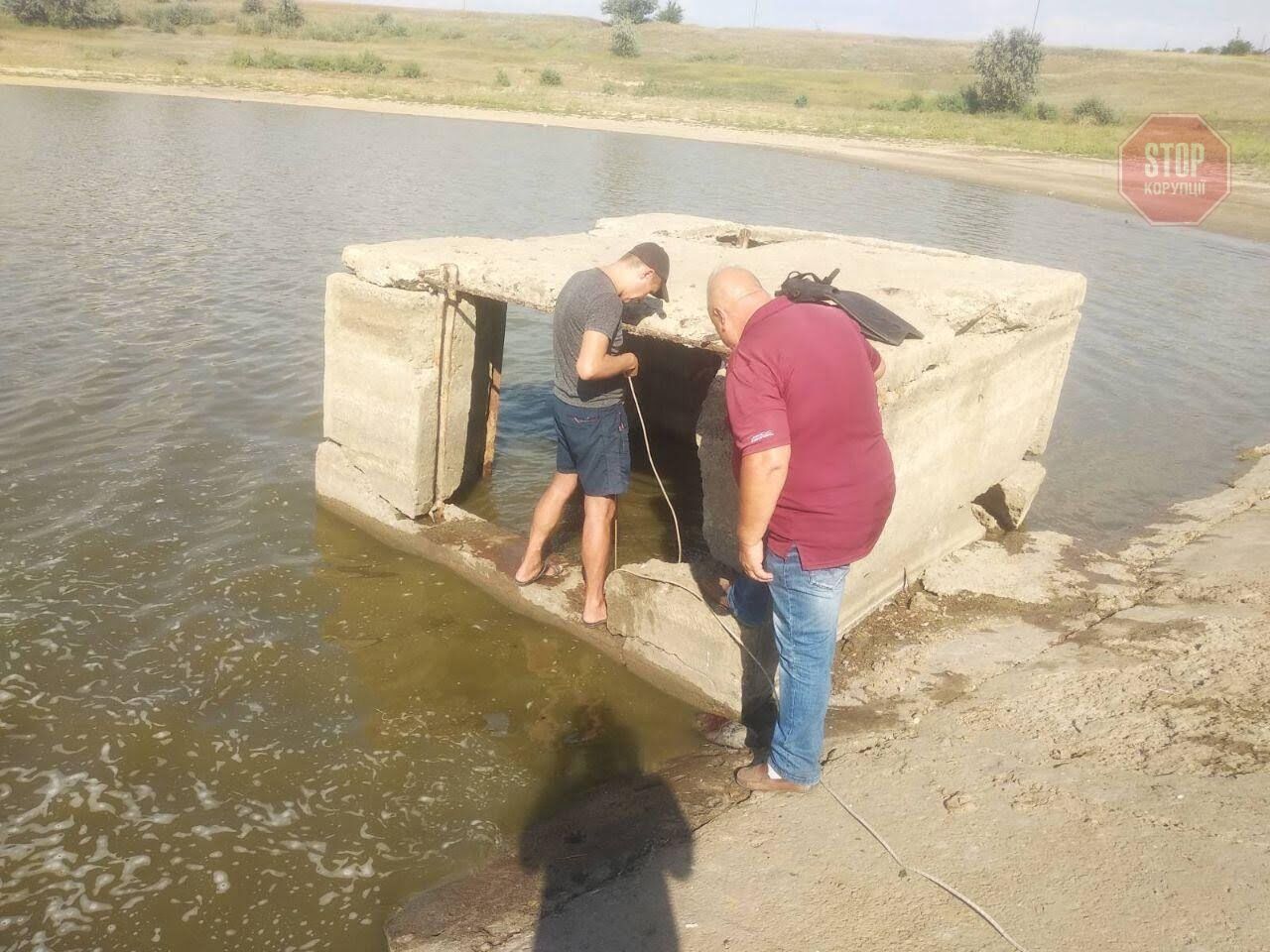 Шукали дві доби: на Одещині у ставку знайшли тіло дитини (фото)