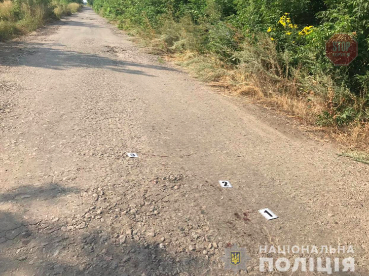 На Харківщині підліток вдарив сусідку ножем