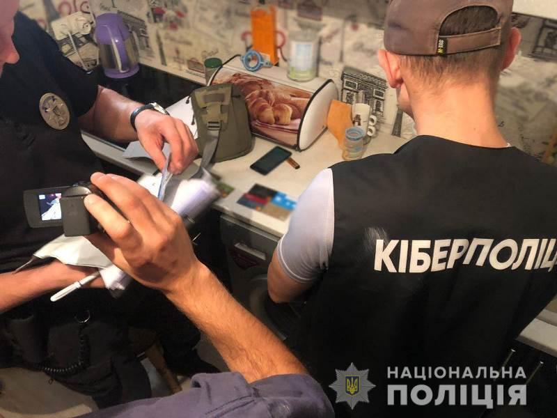 Кіберполіцейські викрили зловмисника, який ошукував громадян на продажі дитячих іграшок
