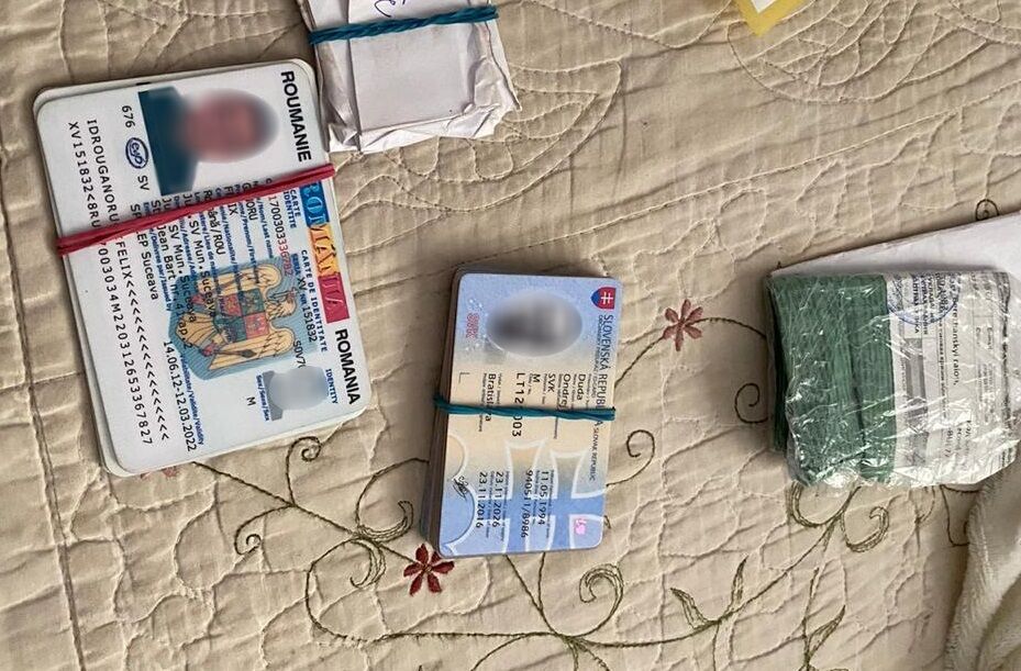 Незаконне виготовлення ID-карток громадян країн ЄС - на Тернопільщині викрито групу з 7 осіб (ФОТО)