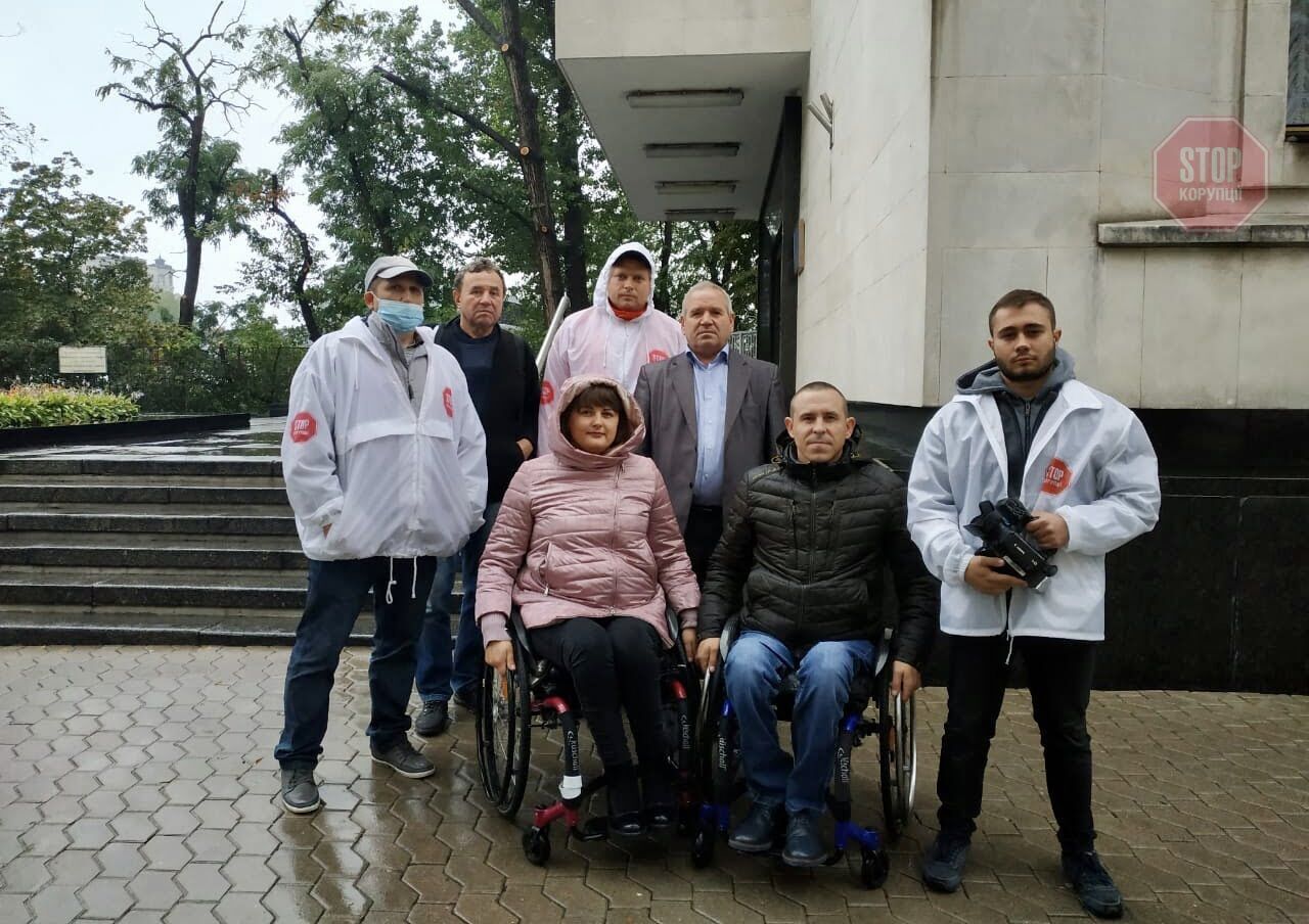 Під комітетами ВРУ ветерани праці звернулись до Третьякової (фото)
