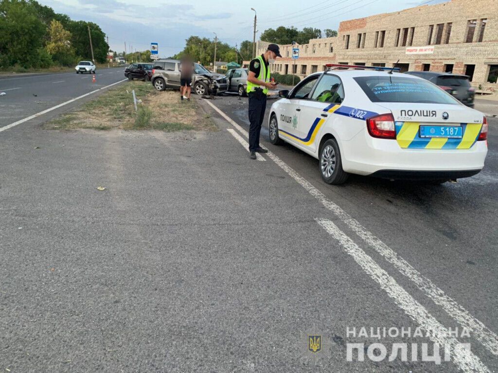 Слов'янські поліцейські встановлюють обставини двох ДТП з постраждалими